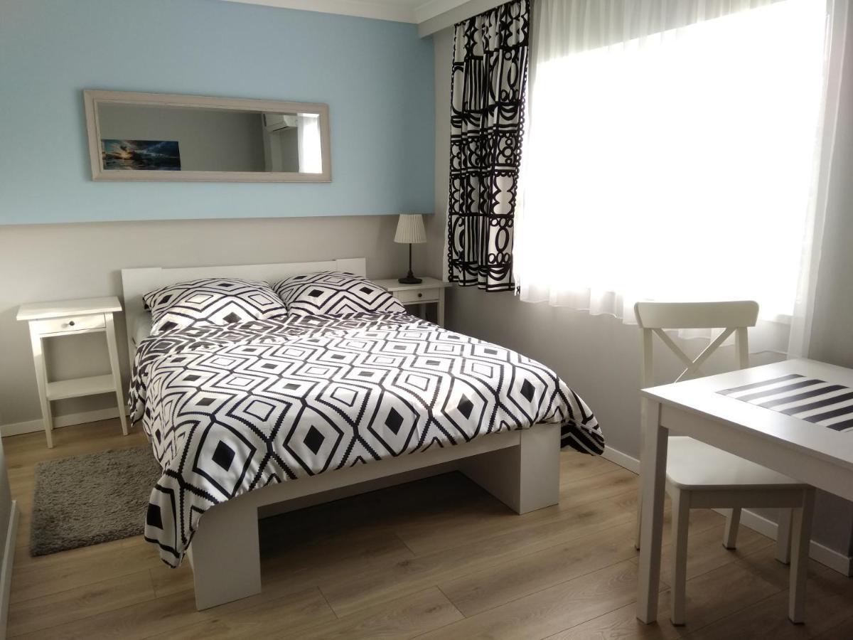 Pod Jaskolka Apartment อุสตกา ภายนอก รูปภาพ