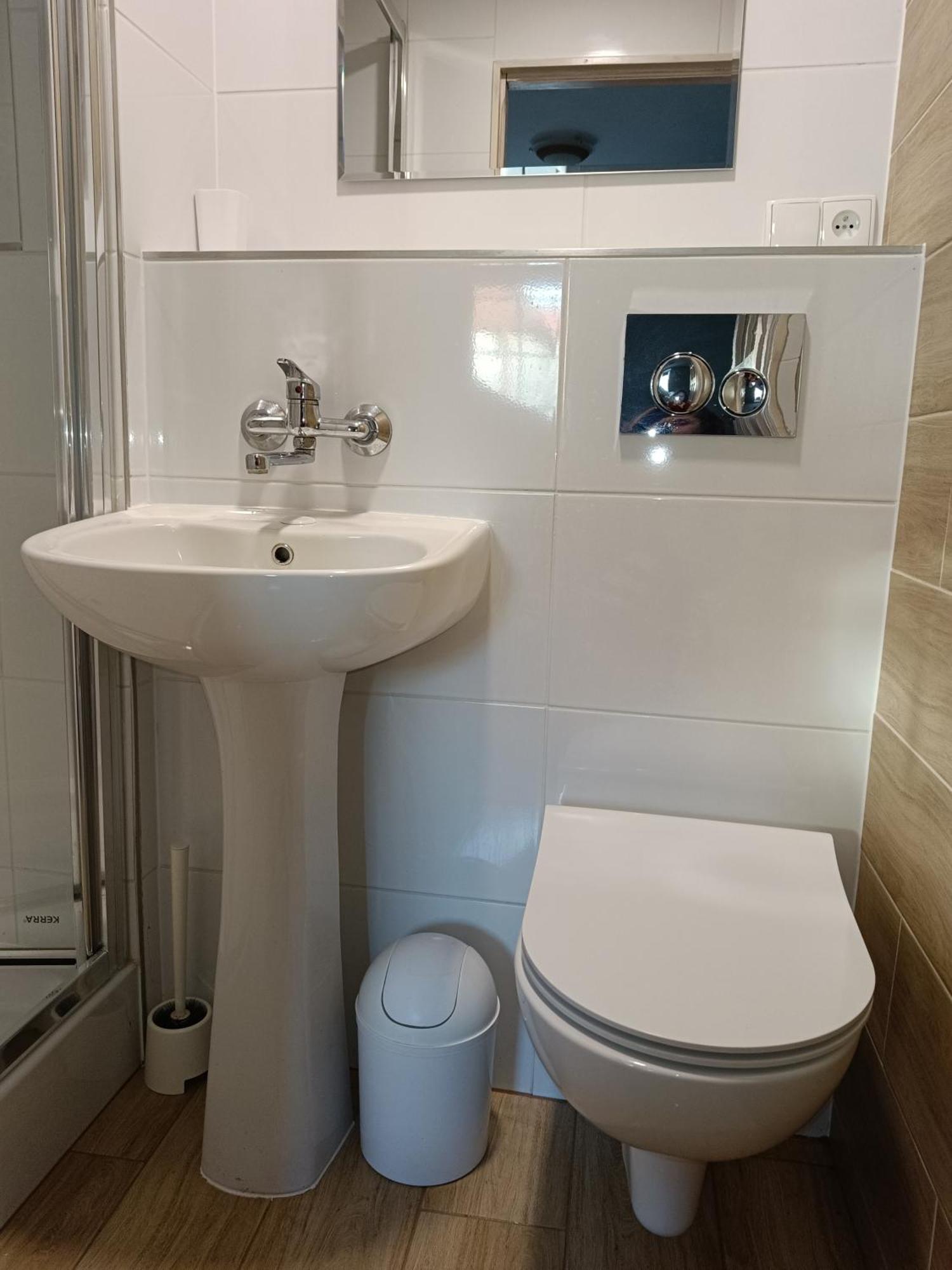 Pod Jaskolka Apartment อุสตกา ภายนอก รูปภาพ